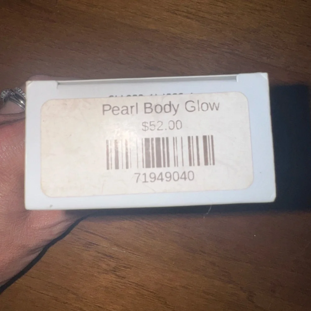 Lumiere Pearl Body Glow - Gold